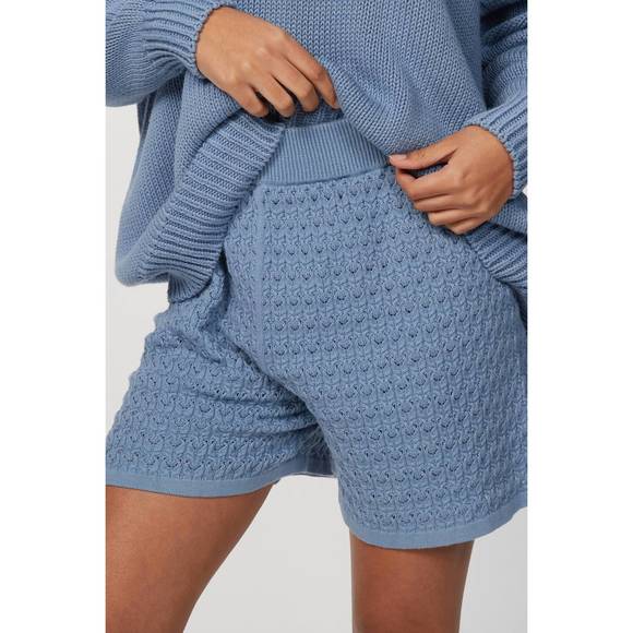 NEW MR MITTENS lace shorts in faded denim - Picture 4 of 5